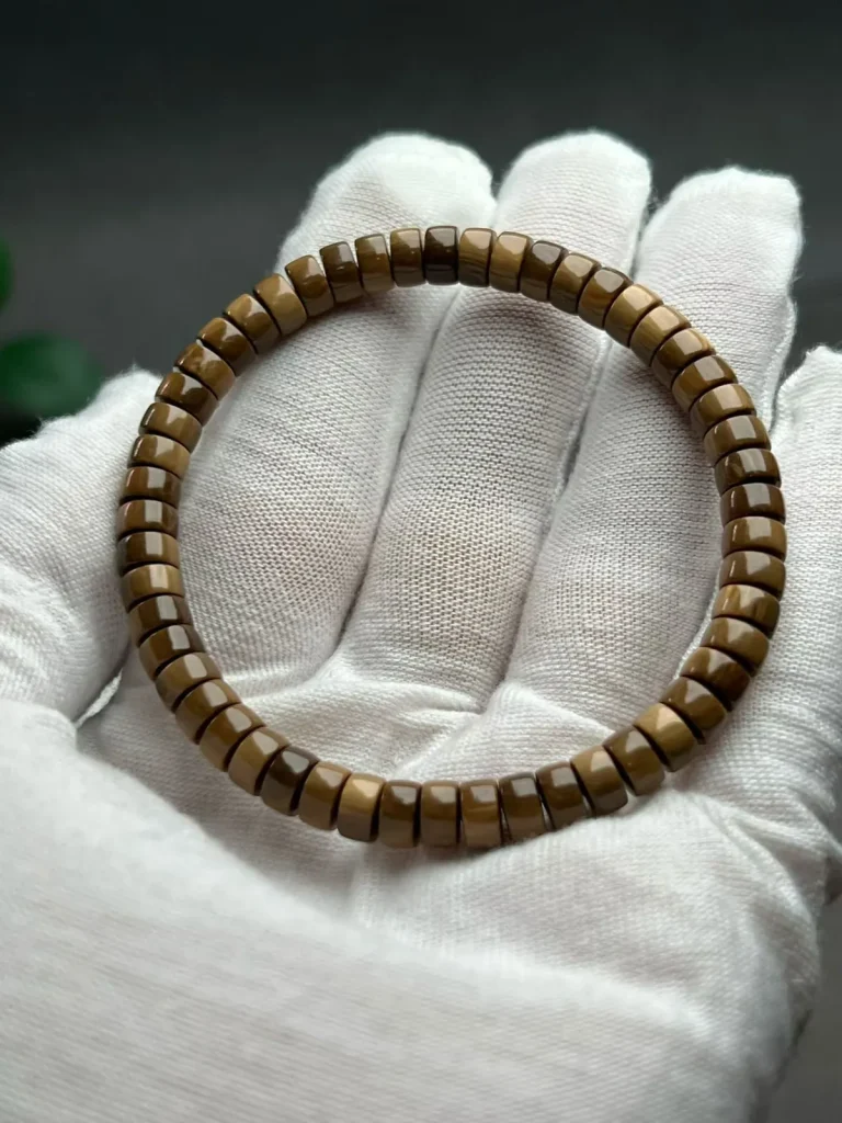 Mammoth ivory 13