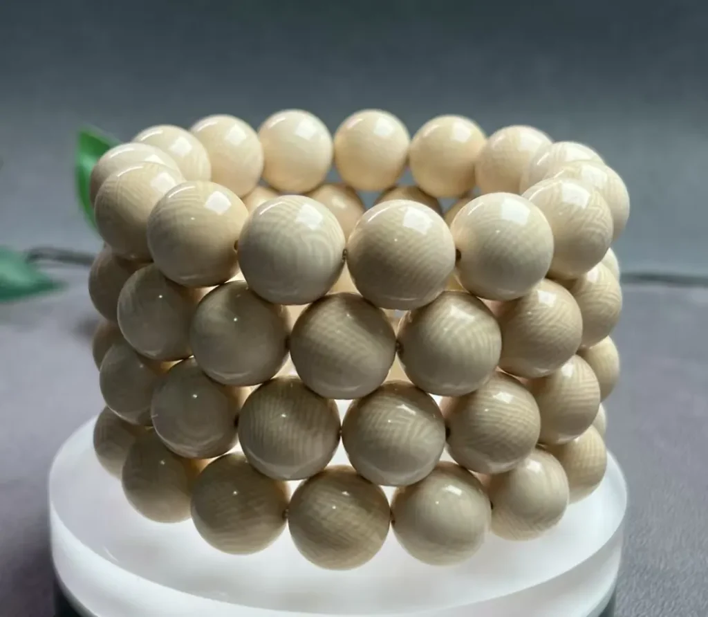 Mammoth ivory 8