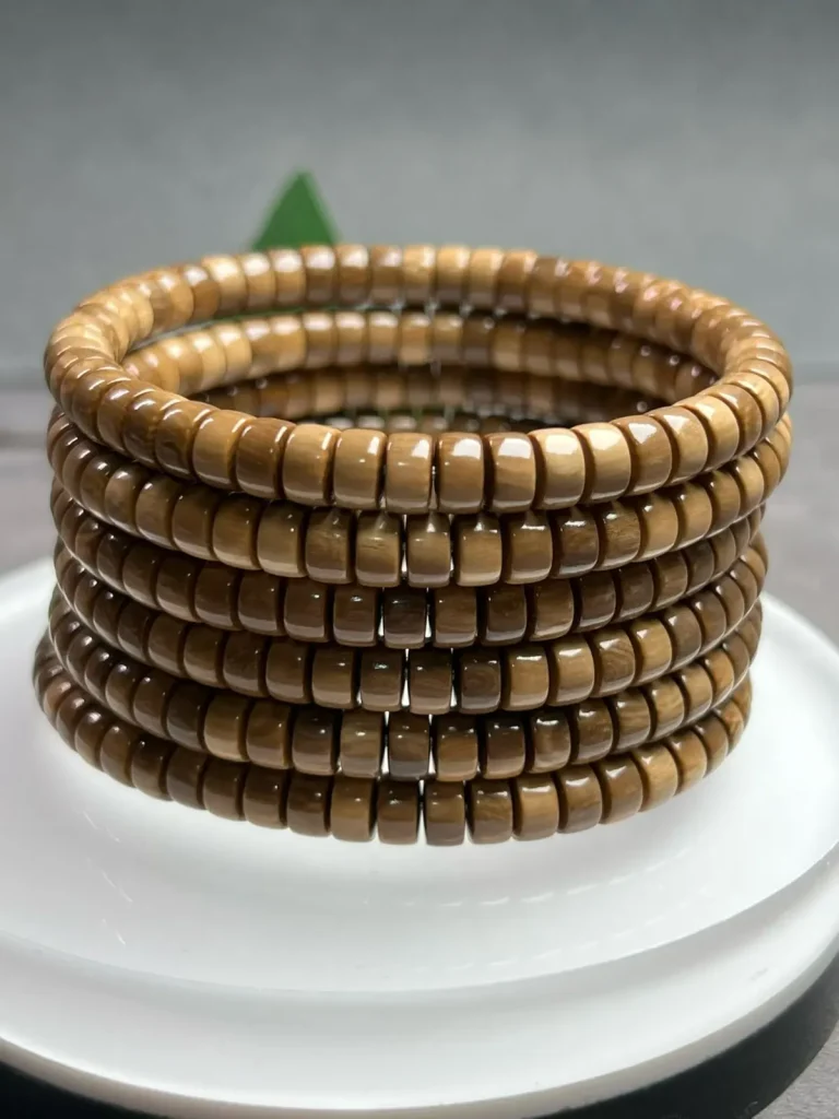 Mammoth ivory 19